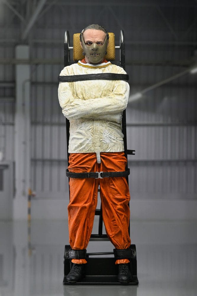 DR. HANNIBAL LECTER MASKED SCALE ACTION FIGURA 18 CM THE SILENCE OF THE LAMBS