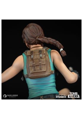 LARA CROFT STATUE 24 CM TOMB RAIDER DARK HORSE - Imagen 2